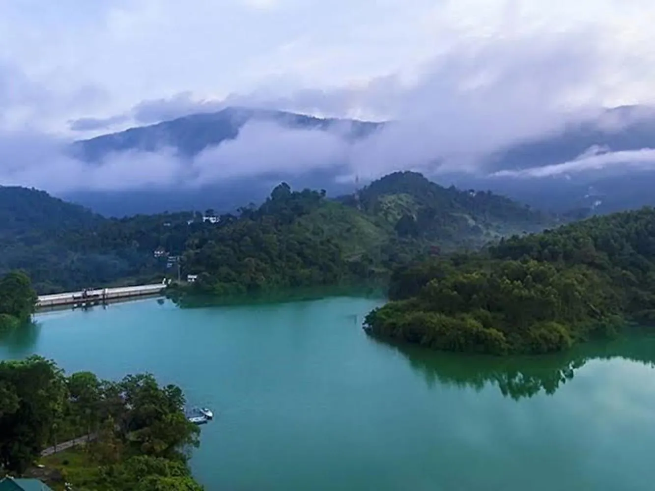 The Svarga Hill View Resort Hotel Munnar